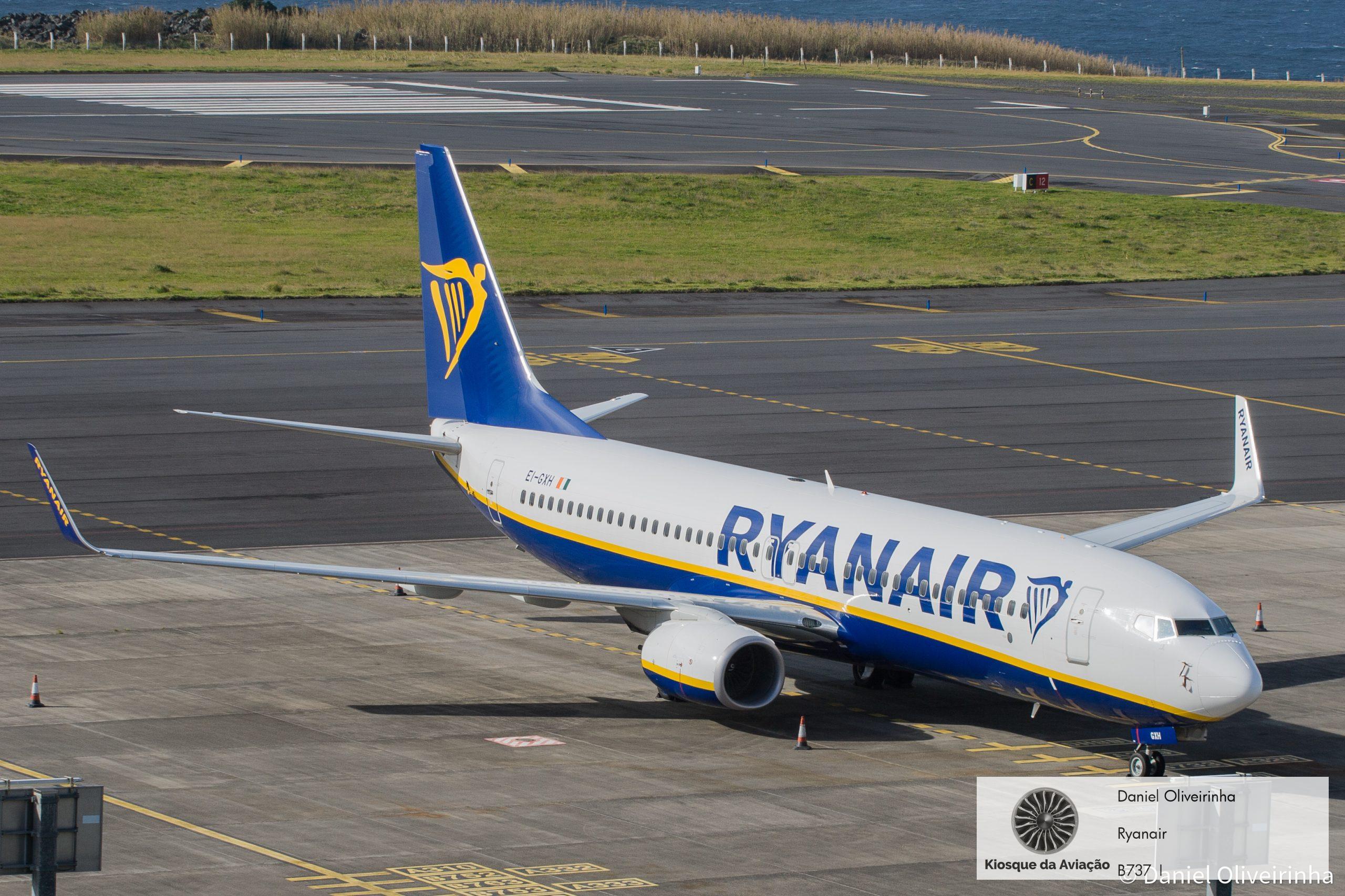 B737