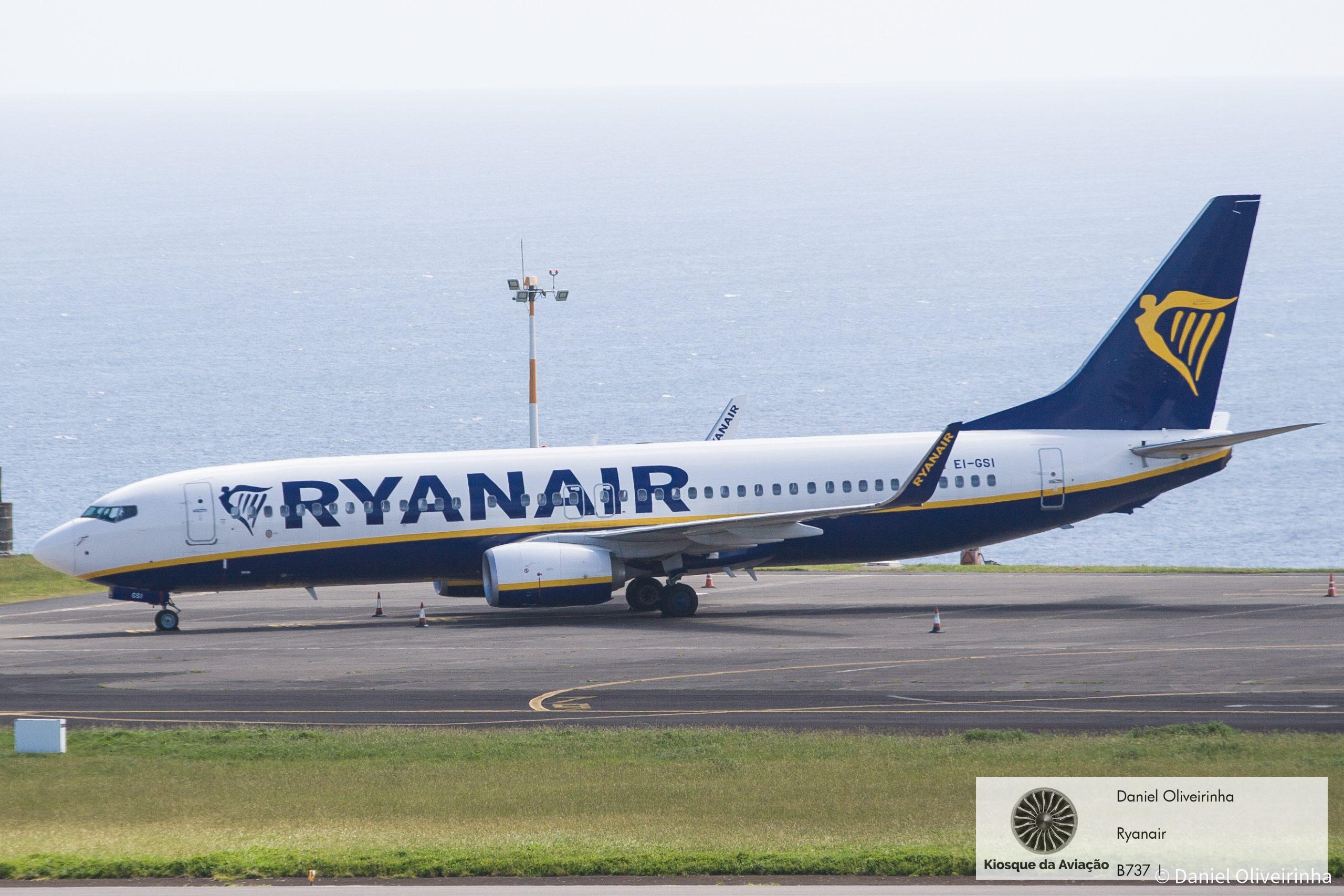 B737