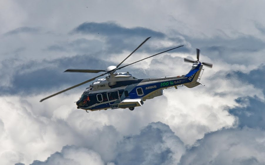 Primeiro voo de helicóptero exclusivamente com combustível de aviação sustentável