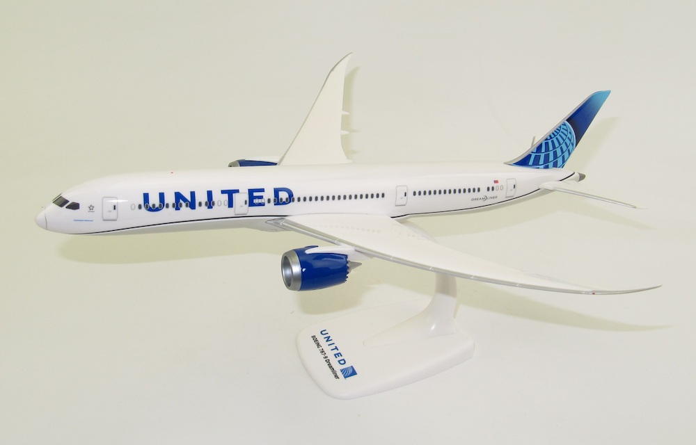 Boeing 787-9 Dreamliner United Airlines (612548)