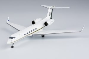 ng-models-75019-gulfstream-gv-lionel-messis-private-jet-with-no10-on-the-tail-lv-irq-xb6-195435_0