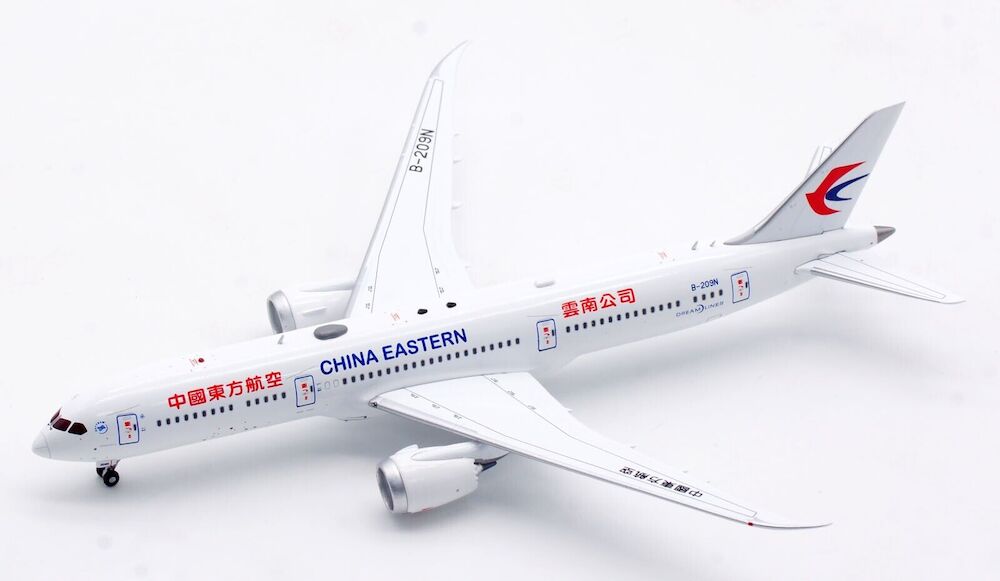 aviation-400-av4172-boeing-787-9-dreamliner-china-eastern-airlines-b-209n-rolling-detachable-magnetic-undercarriage-x66-196646_0