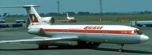 phoenix-models-11825-tupolev-tu154b-balkan-bulgarian-airlines-lz-bta-x90-197770_0