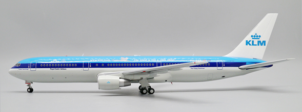 jc-wings-xx20138-boeing-767-300er-klm-royal-dutch-airlines-the-world-is-just-a-click-away-ph-bzf-x61-200038_0
