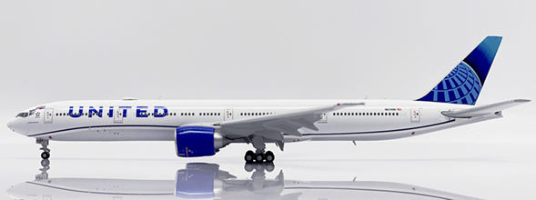 jc-wings-xx40183a-boeing-777-300er-united-airlines-sydney-world-pride-n2749u-flaps-down-xf2-201262_0
