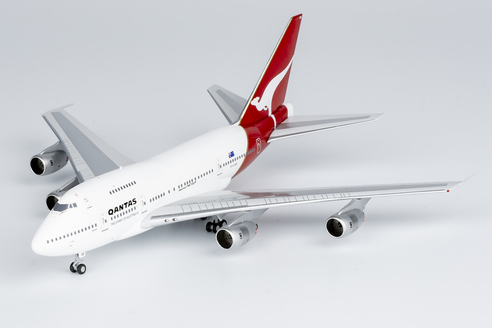 ng-models-07037-boeing-747sp-qantas-the-spirit-of-australia-vh-eab-x4d-201008_0