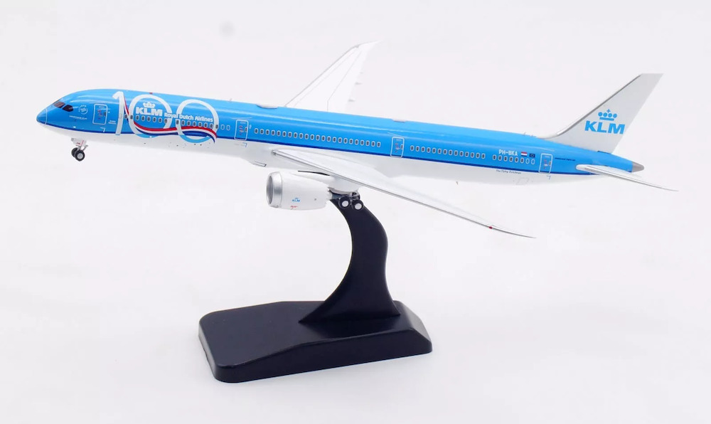 aviation-400-av4230-boeing-787-10-dreamliner-klm-ph-bka-detachable-gear-xcd-206364_3