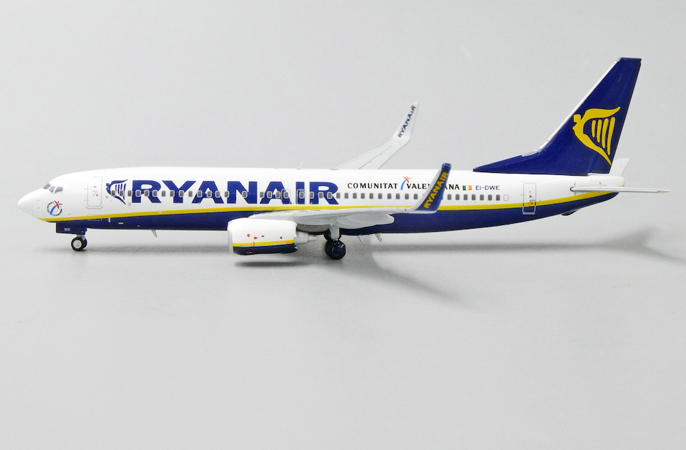 Boeing 737-800 Ryanair “Comunitat Valenciana” EI-DWE – XX4269
