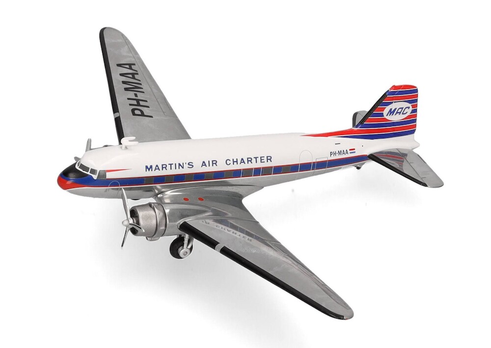 herpa-wings-573566-douglas-dc3-martins-air-charter-ph-maa-xdd-210754_0