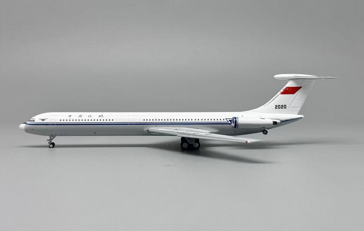 phoenix-models-12016-ilyushin-il62-caac-2020-x44-212634_0