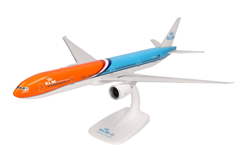 herpa-wings-614511-boeing-777-300er-klm-orange-pride-de-hoge-veluwe-ph-bva-x5b-210757_0