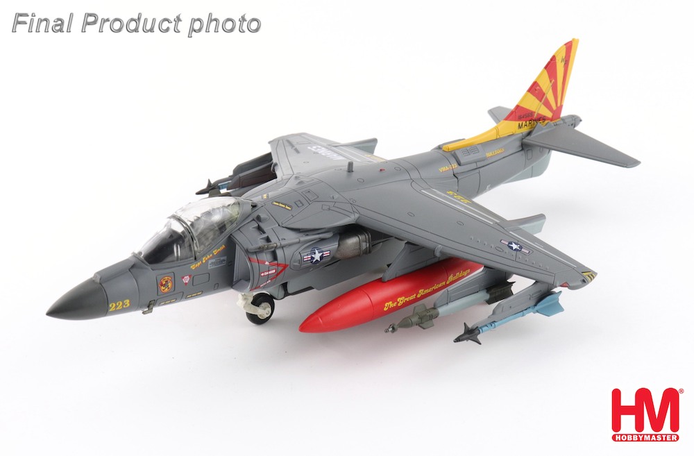 hobbymaster-ha2634-harrier-ii-av-8b-ii-plus-us-marines-164569-vma-223-mcas-cherry-point-2025-ha2634-x8f-216400_0