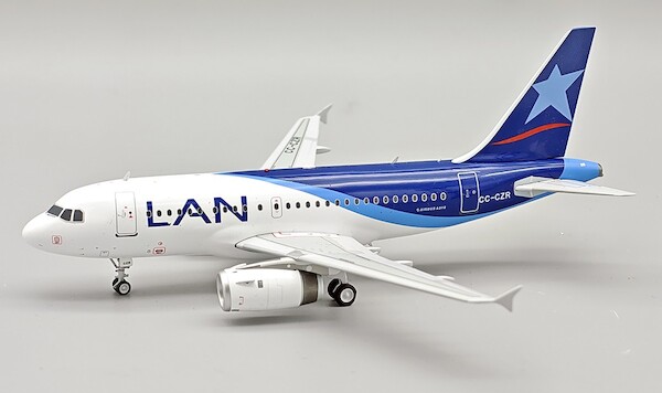 inflight-200-if318la1125-airbus-a318-121-lan-airlines-cc-czr-f09-215892_0