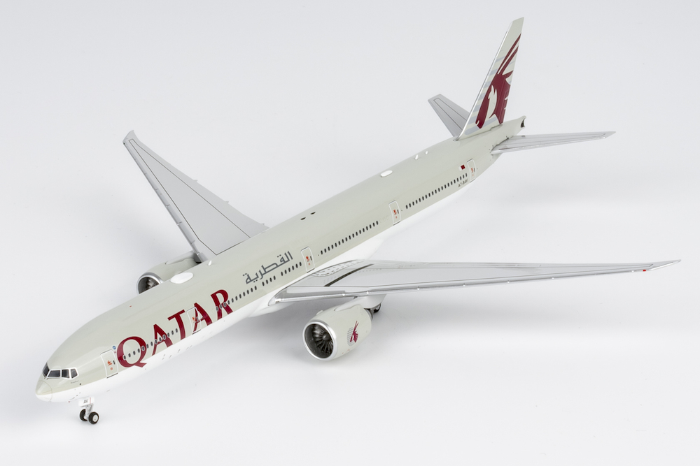 ng-models-73083-boeing-777-300er-qatar-airways-a7-bav-xd2-216426_0