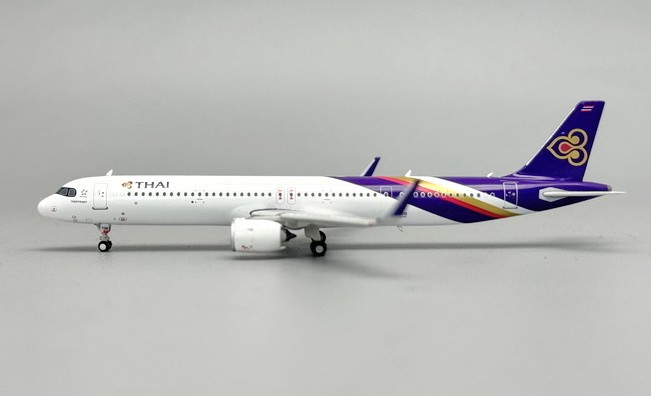 phoenix-models-12060-airbus-a321neo-thai-airways-hs-tob-xa5-216032_0