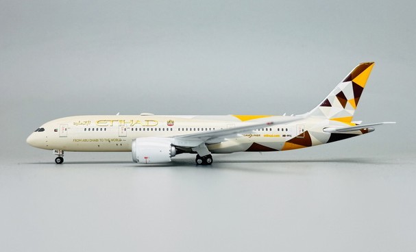 phoenix-models-12065-boeing-787-8-dreamliner-etihad-a6-pfc-x1d-216037_0