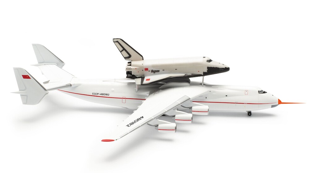 herpa-wings-562874-antonov-an-225-mriya-buran-space-orbiter-set-test-flight-cccp-480182-x11-217833_0