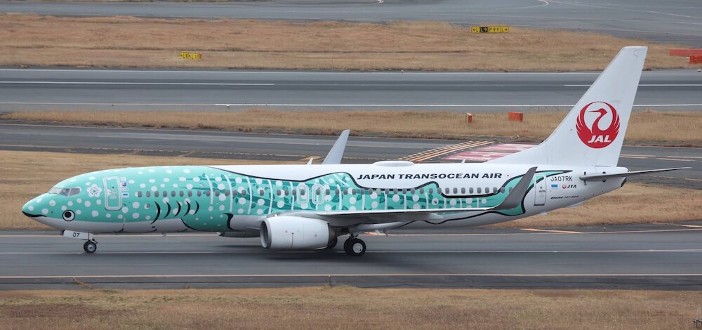 jc-wings-ew4738013-boeing-737-800-japan-transocean-air-yui-jinbei-jet-ja07rk-xb7-217745_0