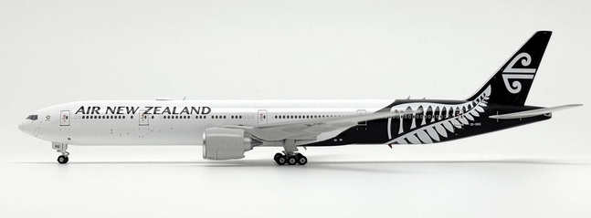 phoenix-models-12087-boeing-777-300er-air-new-zealand-x21-217784_0