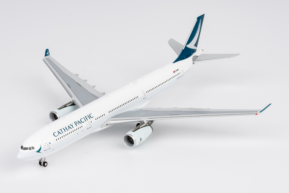 ng-models-62083-airbus-a330-300-cathay-pacific-airways-b-hlw-xcf-217674_0