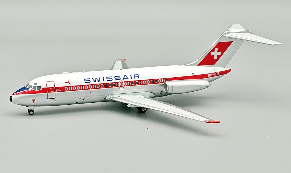 b-models-b-915-sw-ifb-douglas-dc9-15-swissair-hb-ifb-xb5-218603_0