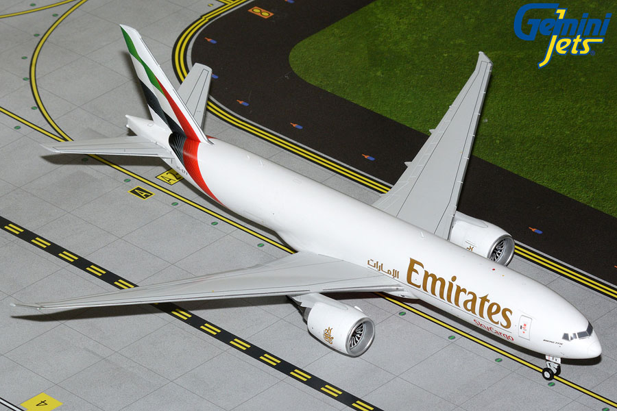 gemini-jets-g2uae1475-b777-200lrf-emirates-skycargo-a6-efv-x13-218623_0