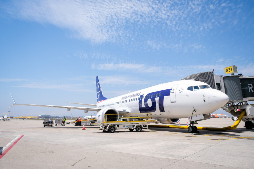 LOT Polish Airlines iniciou a sua nova rota entre Varsóvia e o Porto