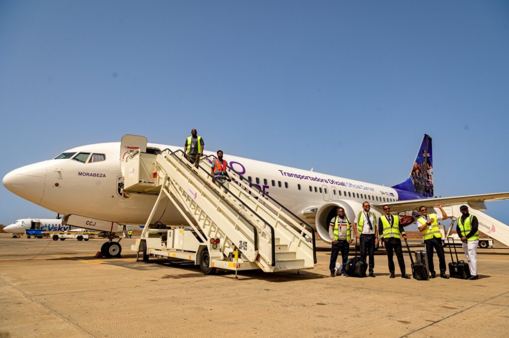 Cabo Verde Airlines apresenta Boeing 737 MAX 8 com pintura especial dedicada à Seleção Nacional