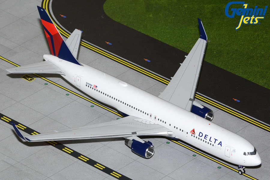 gemini-jets-g2dal1419-boeing-767-300er-delta-air-lines-n199dn-x78-216856_0