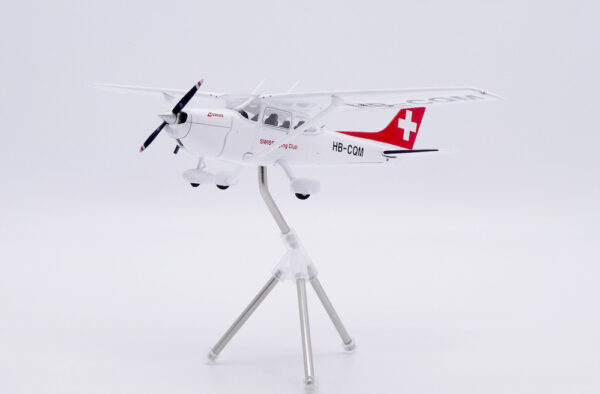 jc-wings-xx172002-cessna-172n-skyhawk-swiss-flying-club-hb-cqm-x79-220499_7