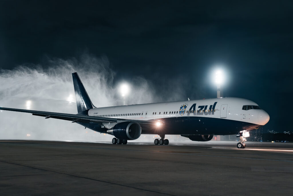 Seleção Brasileira de Futebol viajou em Boeing B767 VIP fretado pela Azul