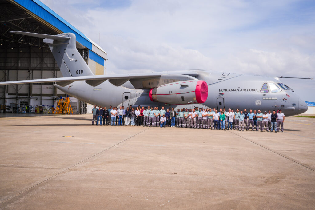 Embraer e OGMA concluem primeira manutenção programada do C-390 Millennium da Força Aérea da Hungria